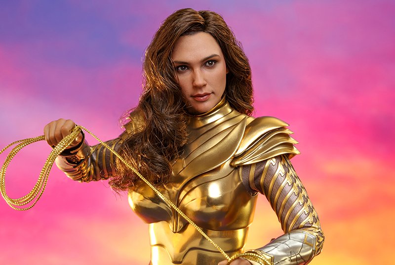 Hot Toys WW84 Golden Armor Wonder Woman collectible figure PR1 copy