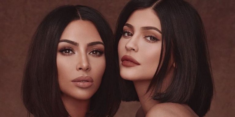 Kylie Jenner et Kim Kardashian portaient des hauts roses assortis: qui a copié qui?
