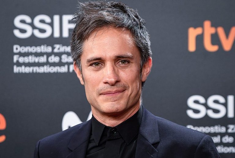 Le film Secret M. Night Shyamalan ajoute Gael García Bernal
