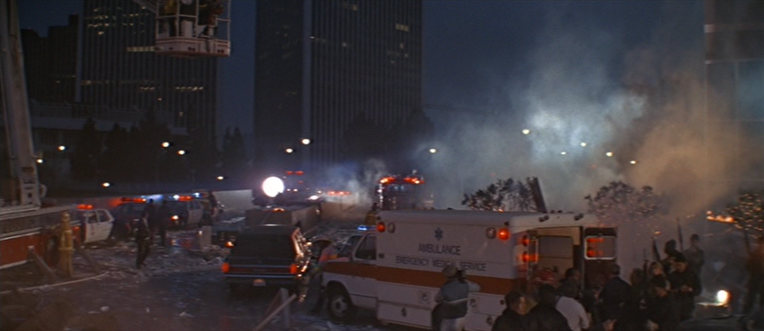 Die Hard - photo se terminant large | Cinema Monolith "width =" 642 "height =" 278