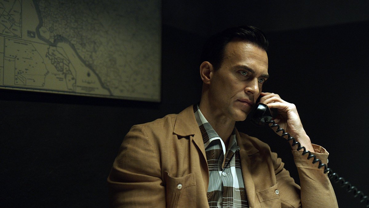 Cheyenne Jackson comme Dale Jennings