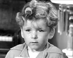 1606007233 561 Jimmy Hawkins amp Karolyn Grimes sur C39est une vie merveilleuse