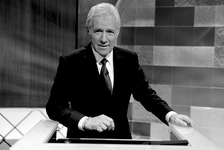 Péril! L'animateur Alex Trebek est mort à 80 ans