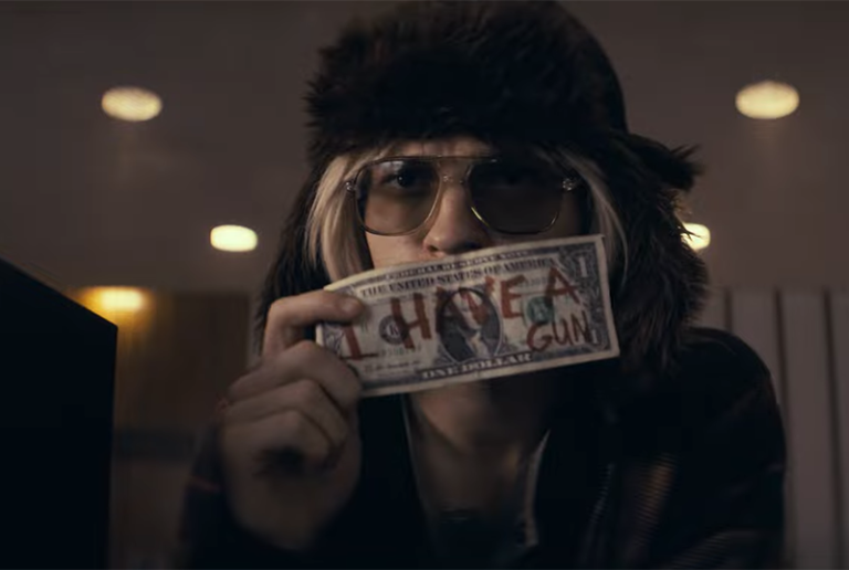 Cherry Trailer montre Tom Holland comme un homme désespéré