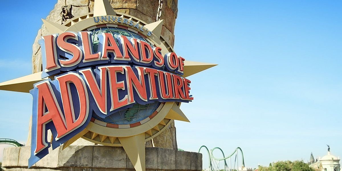 Un incendie se declare dans les iles de laventure dUniversal