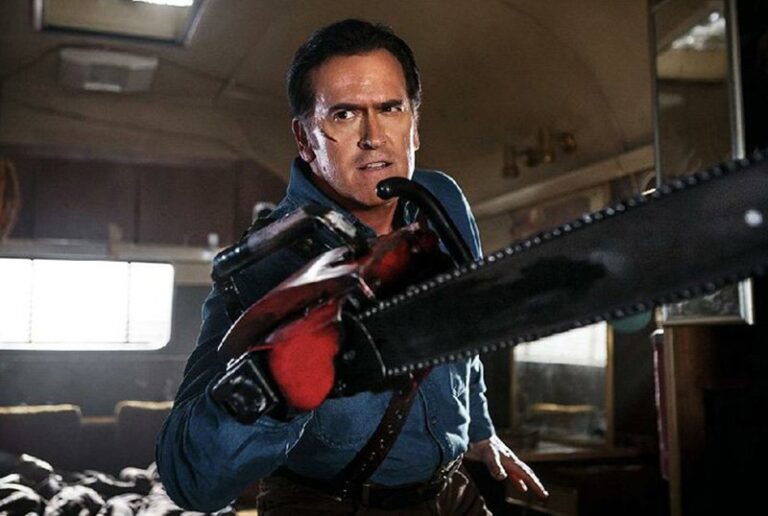 Bruce Campbell partage une page de script de blague de la suite de Doctor Strange