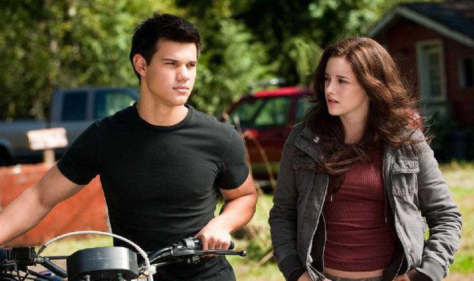 Taylor Lautner dit quil avait peur dapparaitre en public pendant