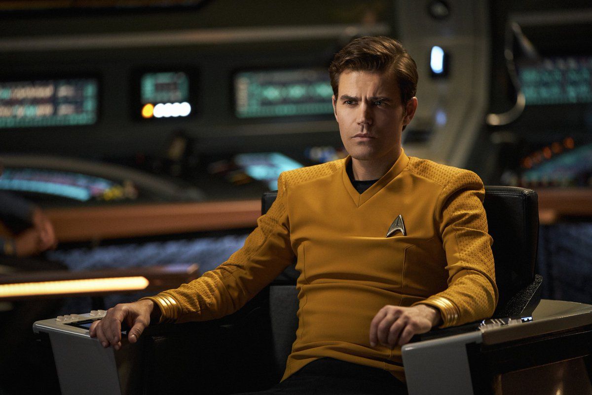 Paul Wesley a rencontre William Shatner dans un avion maintenant
