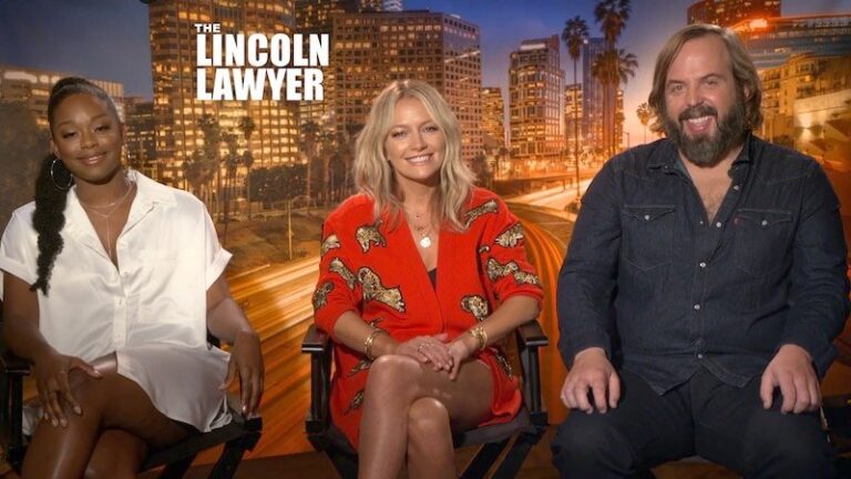 Becki Newton, Jazz Raycole, Angus Sampson sur Lincoln Lawyer
