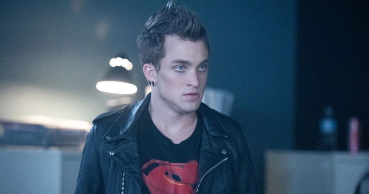 Superman Lois perd lacteur Jonathan Kent Jordan Elsass role