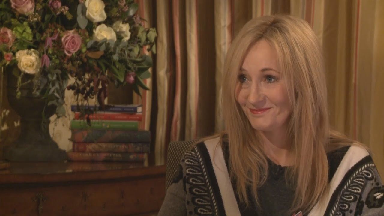 Ink Black Heart de JK Rowling sattaque a la culture