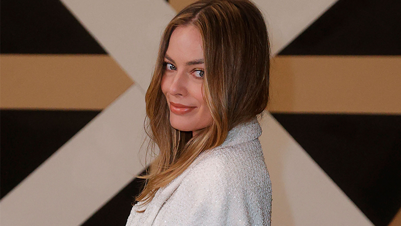 margot robbie pirates