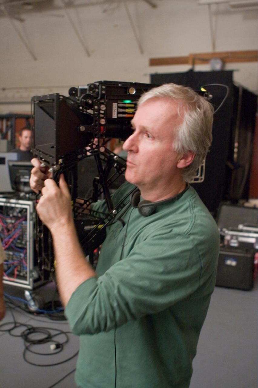James Cameron up for 2009 DGA Award