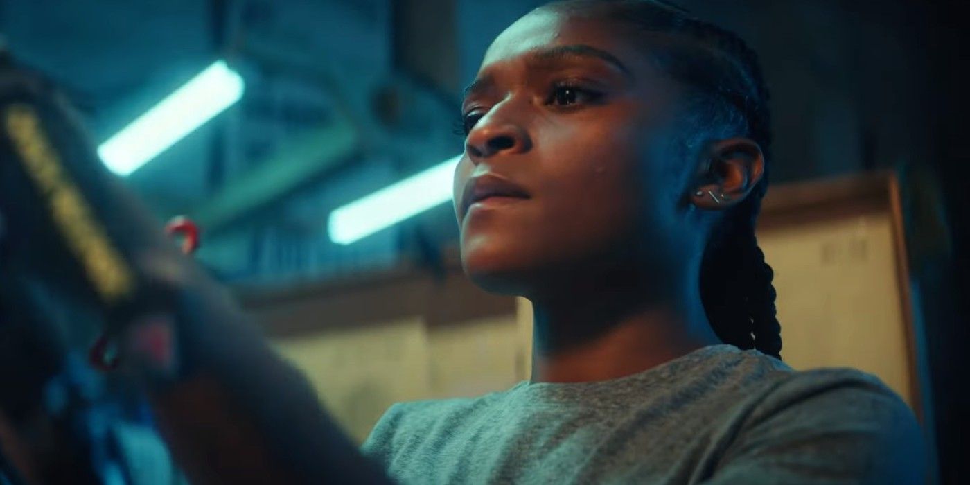 Riri Williams building her Ironheart suit in Black Panther 2