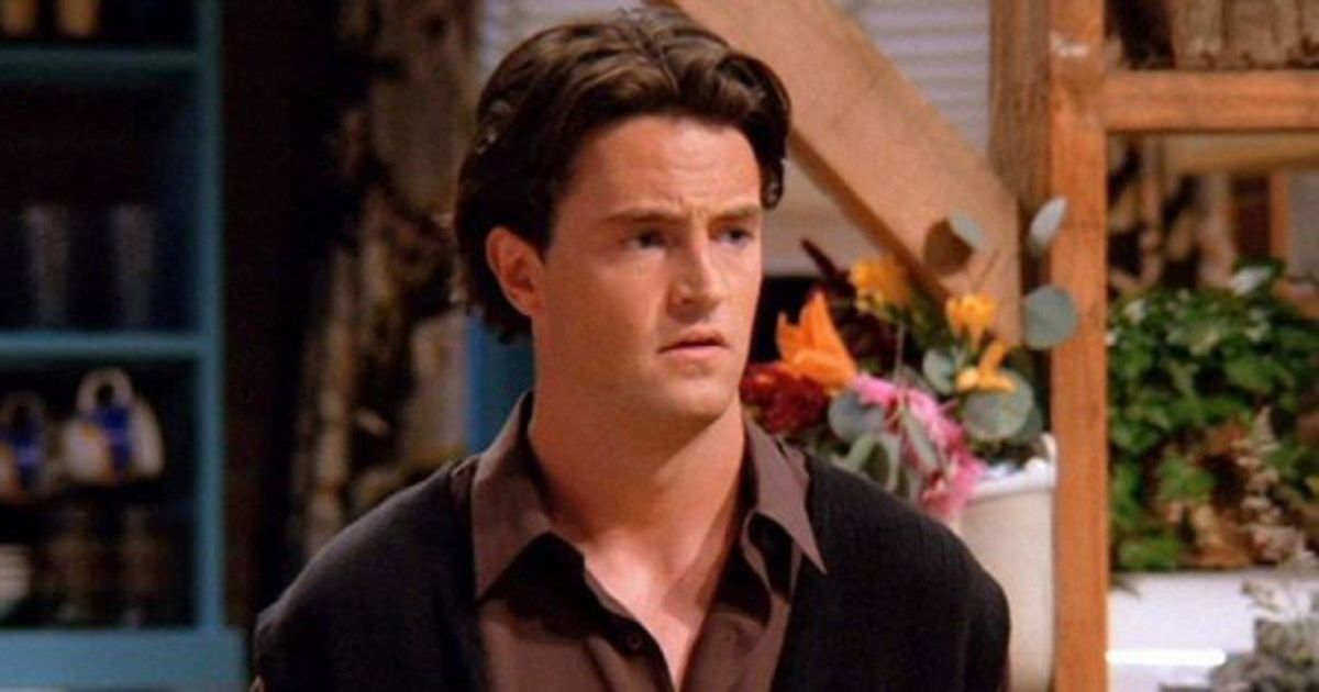 Matthew-Perry-As-Chandler-Bing-In-Friends (1)