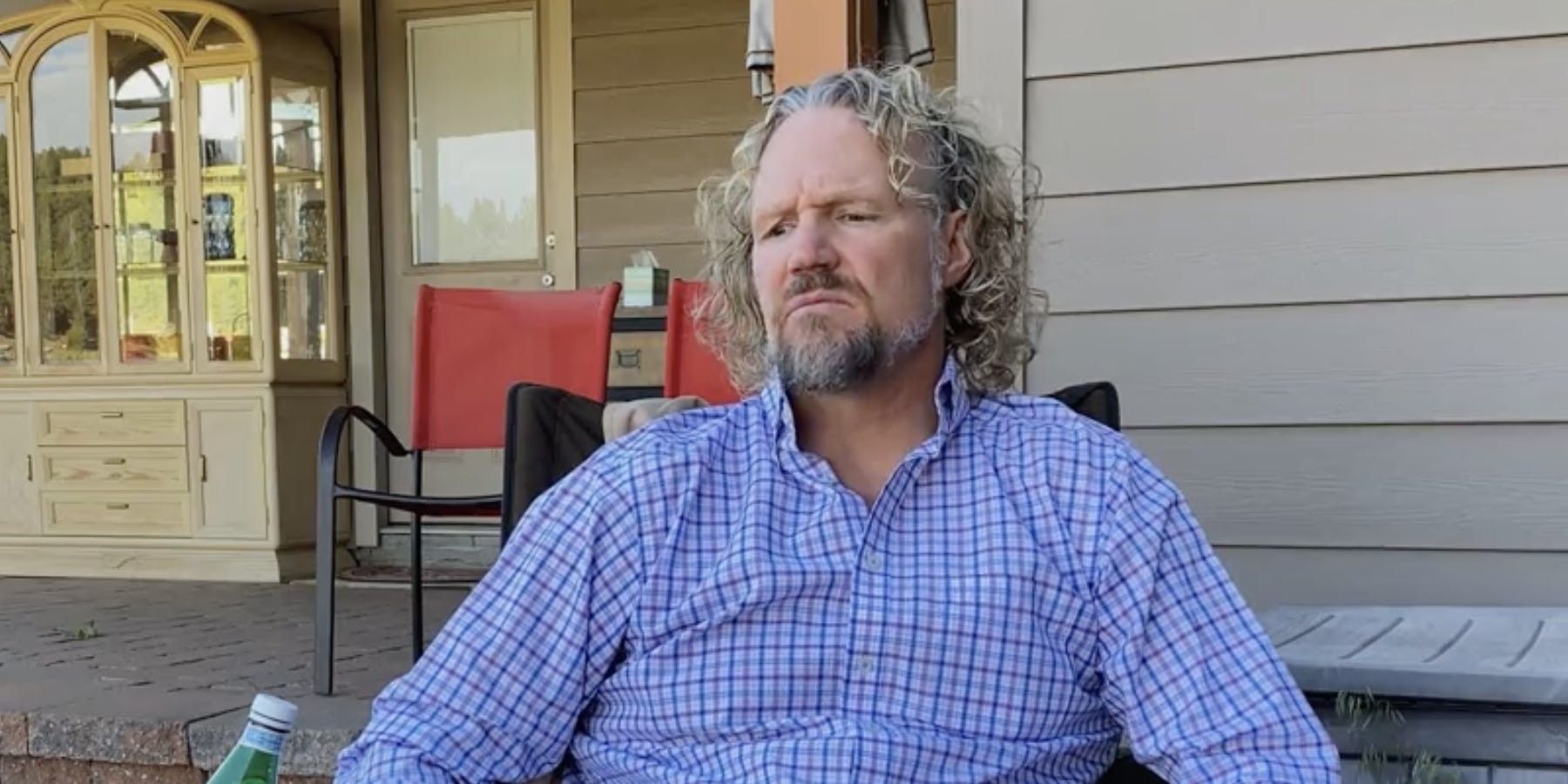 kody brown sister wives sitting on porch CROPPED