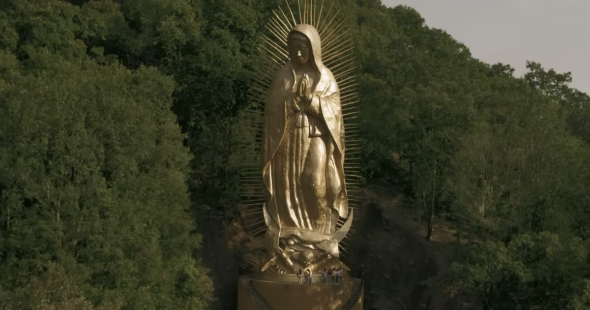 huesera the bone woman statue