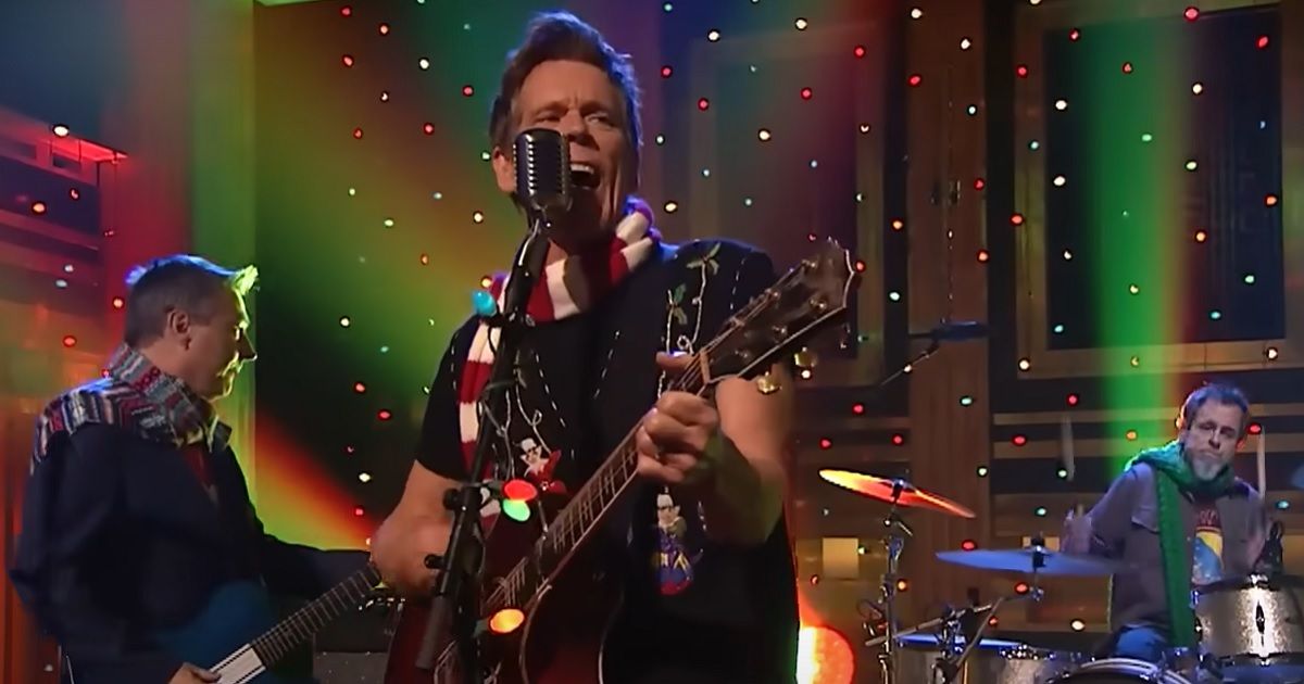 kevin bacon jimmy fallon Guardians holiday special