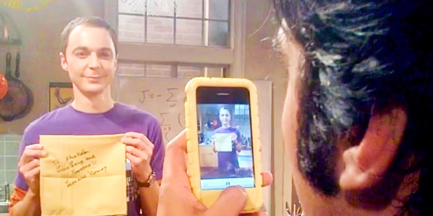Jim Parsons poses with Leonard Nimoy napkin on The Big Bang Theory
