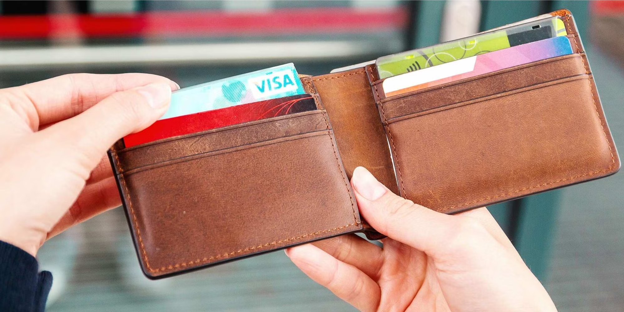 things-should-always-have-in-wallet