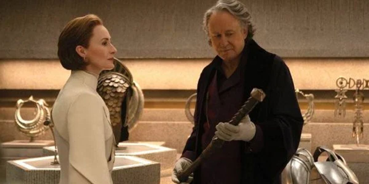 Mon Mothma in Luthen Rael's shop in Star Wars Andor