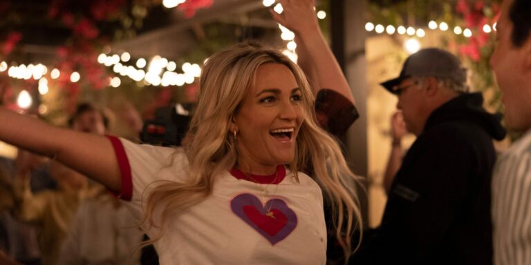 Les images de Zoey 102 révèlent le retour controversé de Jamie Lynn Spears dans le rôle de Nickelodeon