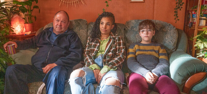 FXs The Full Monty Loses Its Rhythm in Series Form