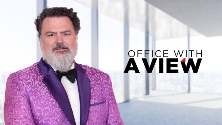 Le concepteur de jeux Tim Schafer déclare que les créatifs doivent « se battre » pour leur vision