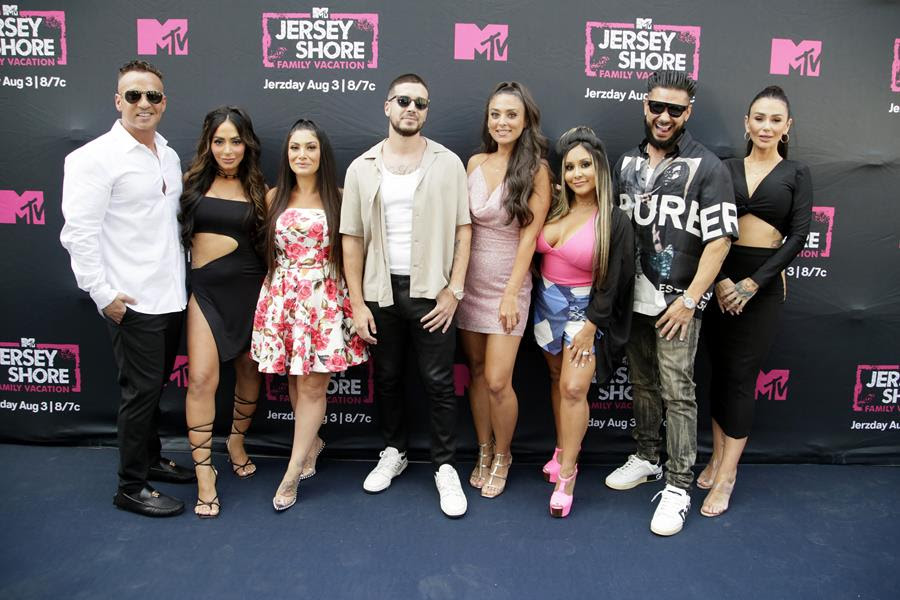 1691257807 644 The Party Report Les soirees caritatives et fashion de lete