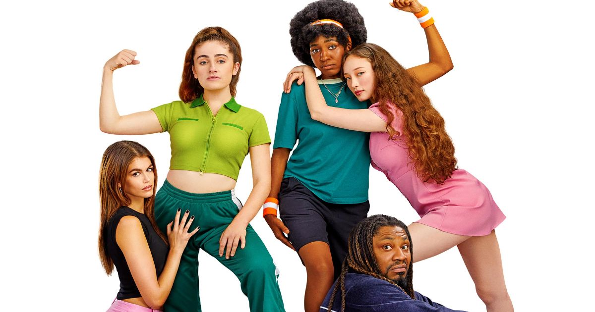 Les filles dirigent un nouveau club de combat torride et hilarant