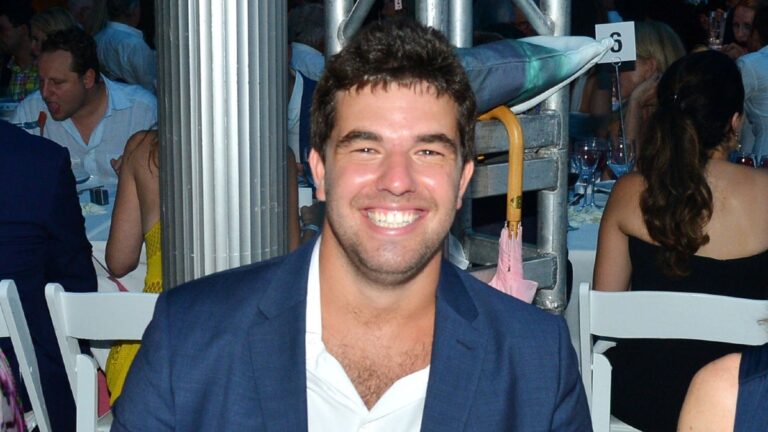 Vente d'incendie: Fyre Festival se vend sur eBay pour 245 000 $