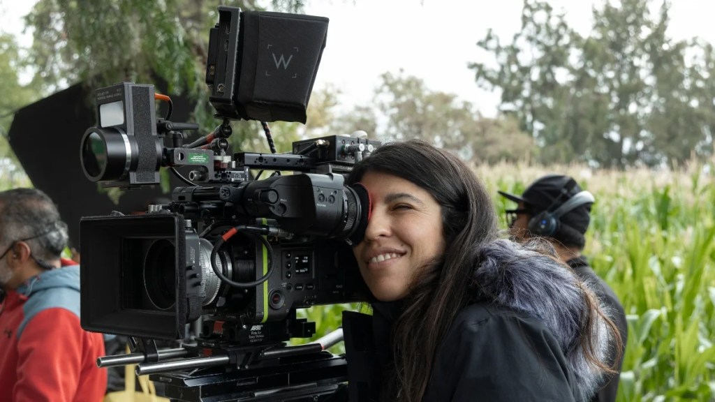 Alejandra Márquez Abella réalisant un champ pour "A Million Miles Away"