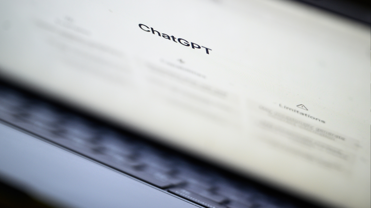 OpenAI déclare que ChatGPT peut désormais « voir, entendre et parler » avec de nouveaux outils de reconnaissance