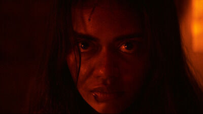 It Lives Inside Avis critique du film & résumé du film (2023)
