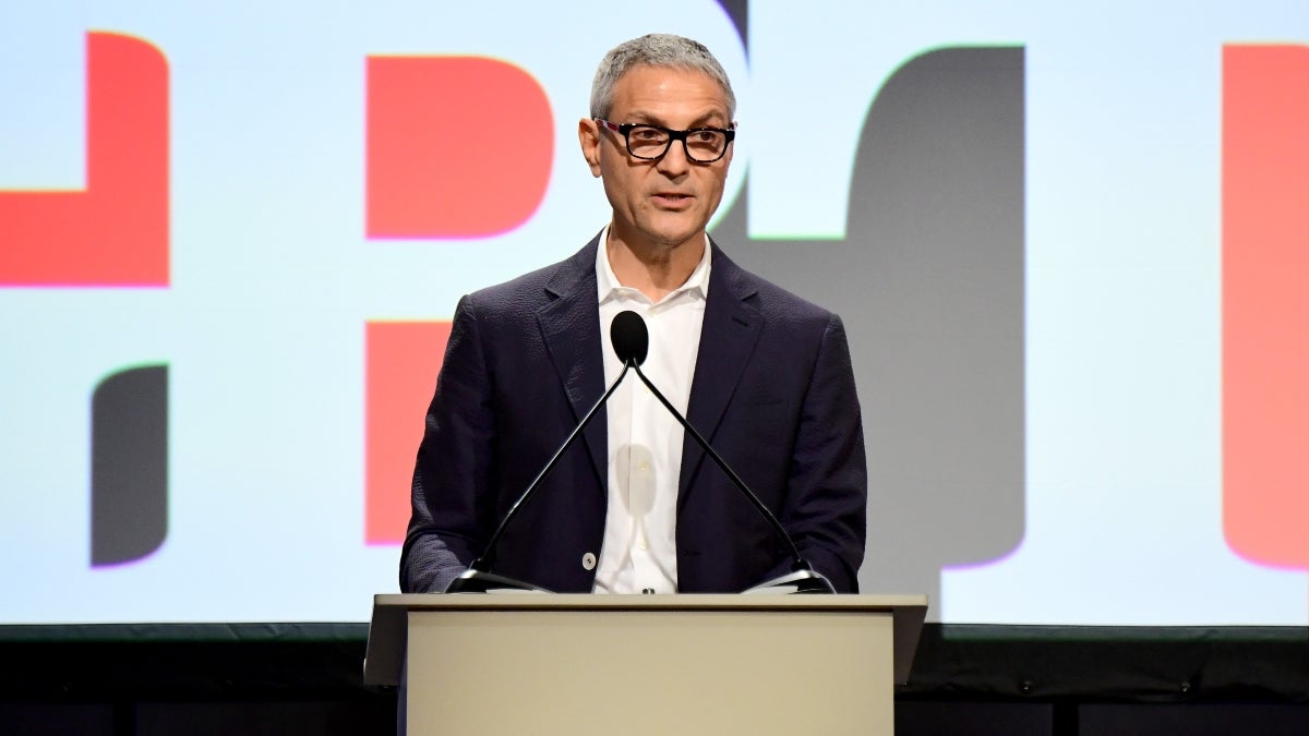 Ari Emanuel critique la CAA à propos du procès Harvey Weinstein de Julia Ormond : "C'est dégoûtant ce qu'ils ont fait"