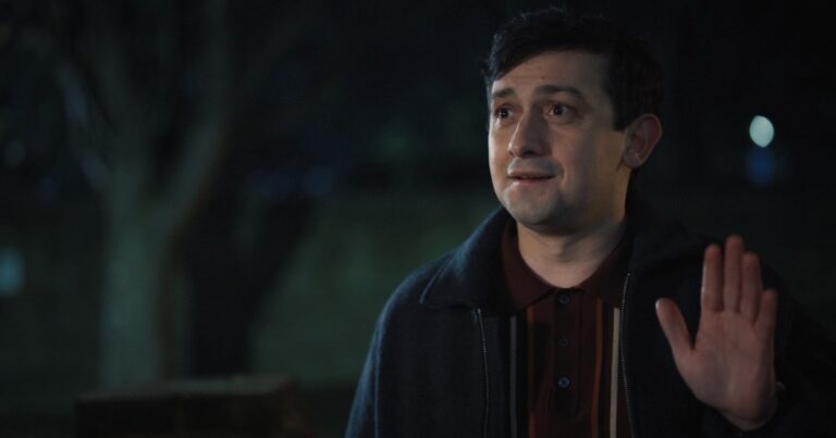 Date et heure de sortie de l&rsquo;épisode 7 de la saison 1 de Still Up sur Apple TV Plus