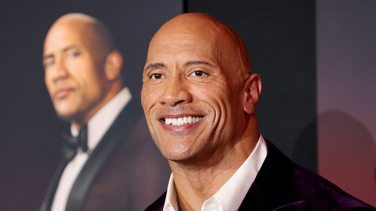 Dwayne Johnson applaudit la vidéo torréfiant sa figure en cire de Paris et promet de corriger certaines choses – « En commençant par ma couleur de peau »