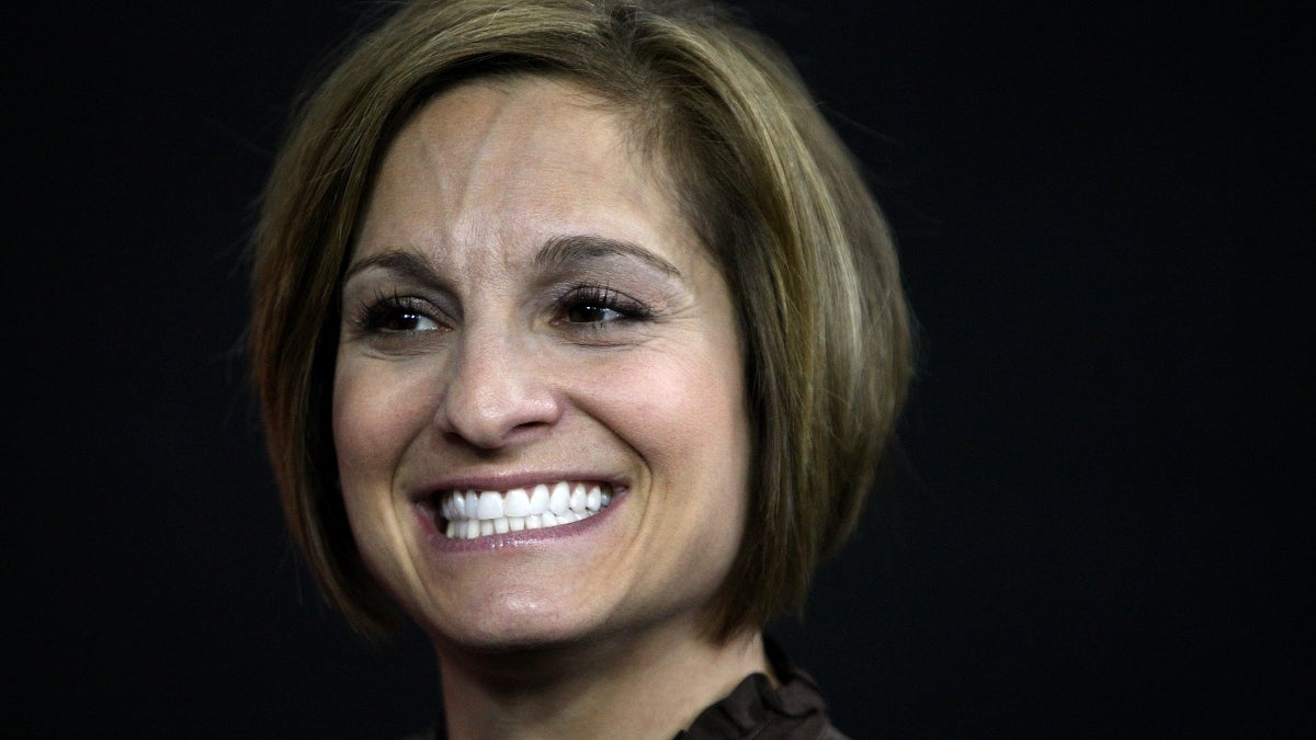 La fille de Mary Lou Retton dit qu'elle reste aux soins intensifs mais que « son chemin vers le rétablissement se déroule progressivement »