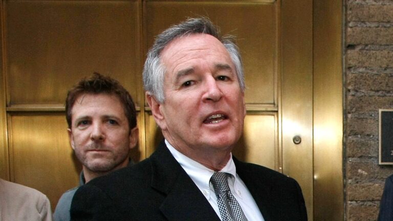 Le scénariste de « Hurricane », Dan Gordon, démissionne de la WGA pour avoir échoué à condamner l&rsquo;attaque du Hamas