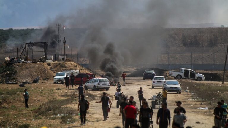 Les dirigeants du divertissement Gary Barber, Ynon Kreiz, Jeffrey Katzenberg et d&rsquo;autres dénoncent les « attaques brutales du Hamas » dans une déclaration commune |  Exclusif