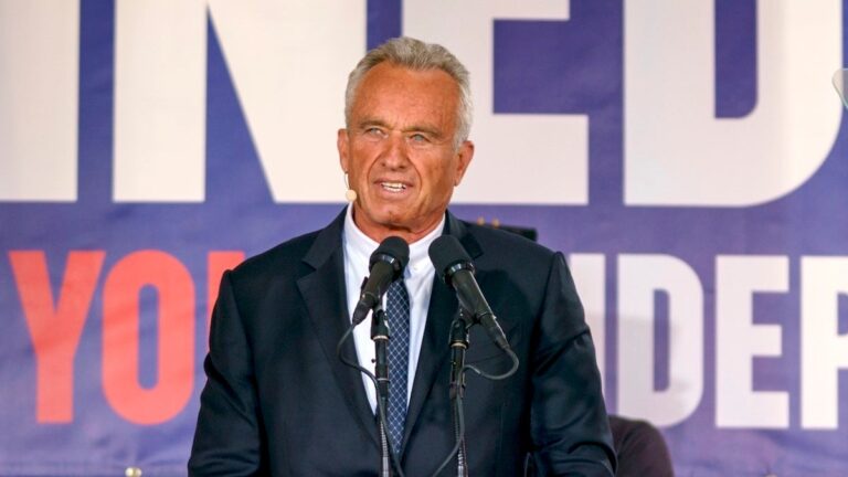 Les frères et sœurs de Robert F. Kennedy Jr. dénoncent sa campagne comme étant « dangereuse pour notre pays »