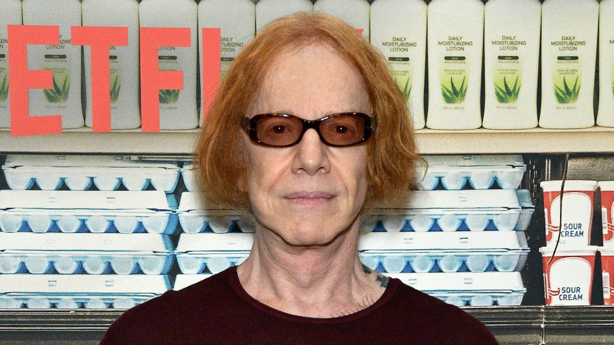 Une deuxième femme accuse Danny Elfman d'abus sexuels dans le cadre d'un procès