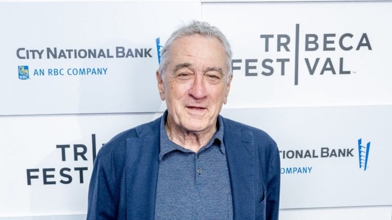 L&rsquo;assistant de Robert De Niro témoigne et cite son explosion dans la salle d&rsquo;audience comme exemple de mauvais traitements : « Il m&rsquo;a crié dessus il y a 2 jours »