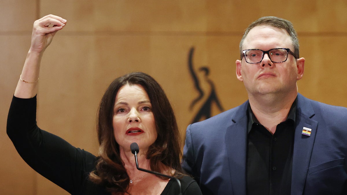 Le conseil d'administration de la SAG-AFTRA approuve le contrat avec 86 % des voix, Fran Drescher explique le chemin qui a mené à l'accord