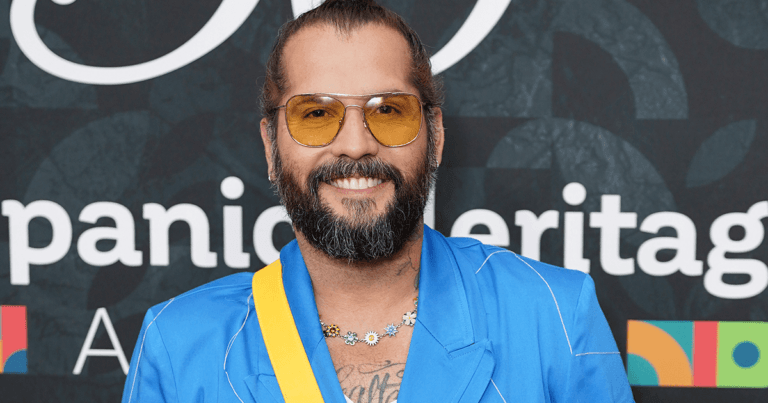 Le réalisateur Angel Manuel Soto sur Family & Xolo Maridueña