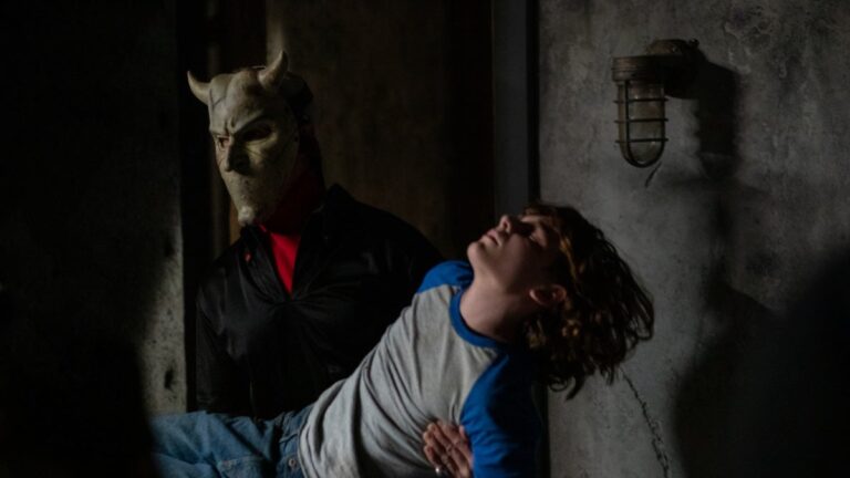 Le téléphone noir 2&Prime; fait appel à une nouvelle distribution dirigée par Ethan Hawke