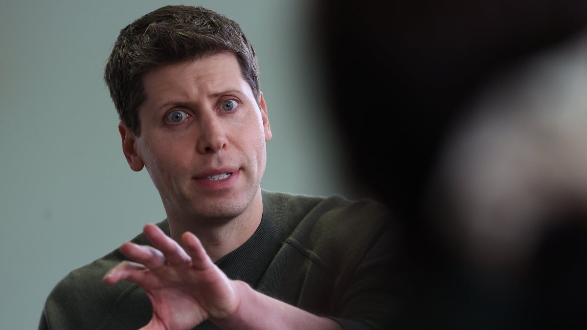 Sam Altman, PDG d'OpenAI, pourrait revenir après avoir été démis de ses fonctions