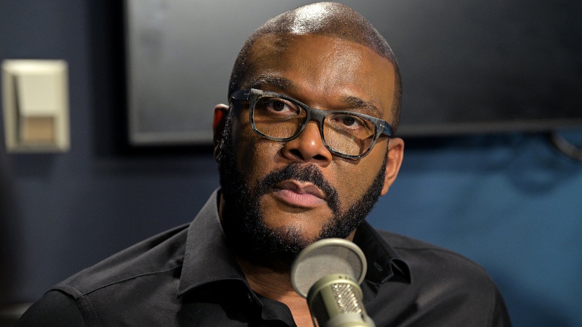 Tyler Perry glisse au SAG-AFTRA Strike Holdout : « Si j'avais dirigé mon entreprise en essayant de tout obtenir en même temps, je ne serais pas là » (Vidéo)