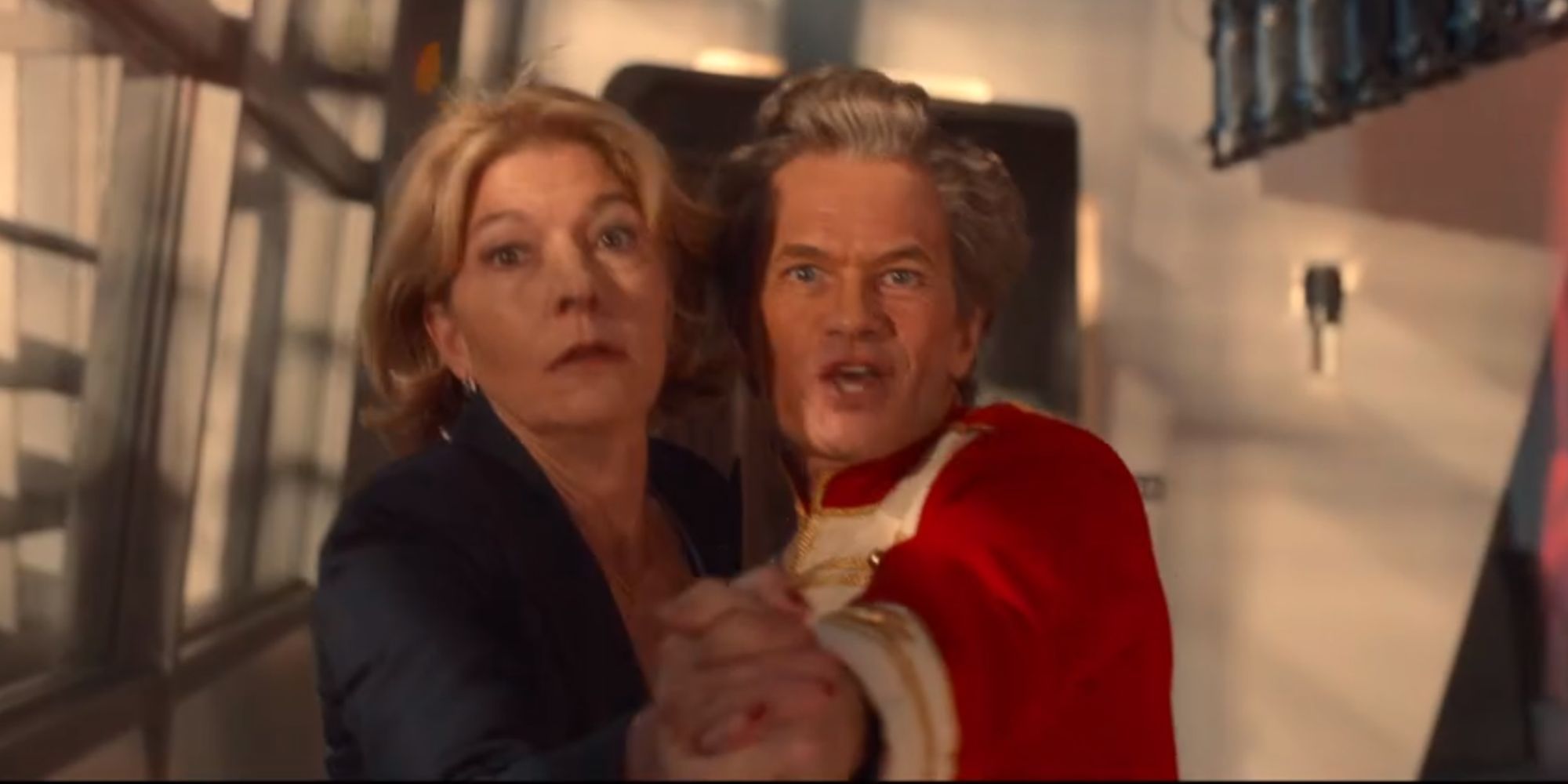 Doctor Who Showrunner explique pourquoi il donne une chanson pop musicale aux méchants...