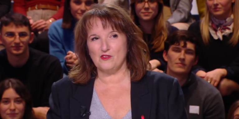 Anne Roumanoff : ses confidences sur ses erreurs, Mylène Farmer et un projet au cinéma